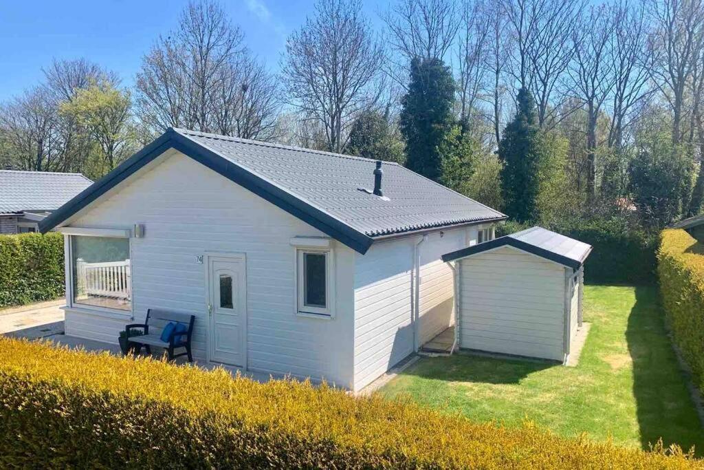 Bungalow Scheldezicht In Zeeland Dicht Bij Zee Scherpenisse Exterior photo